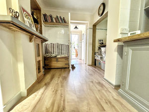 Photo 18- click for photo gallery